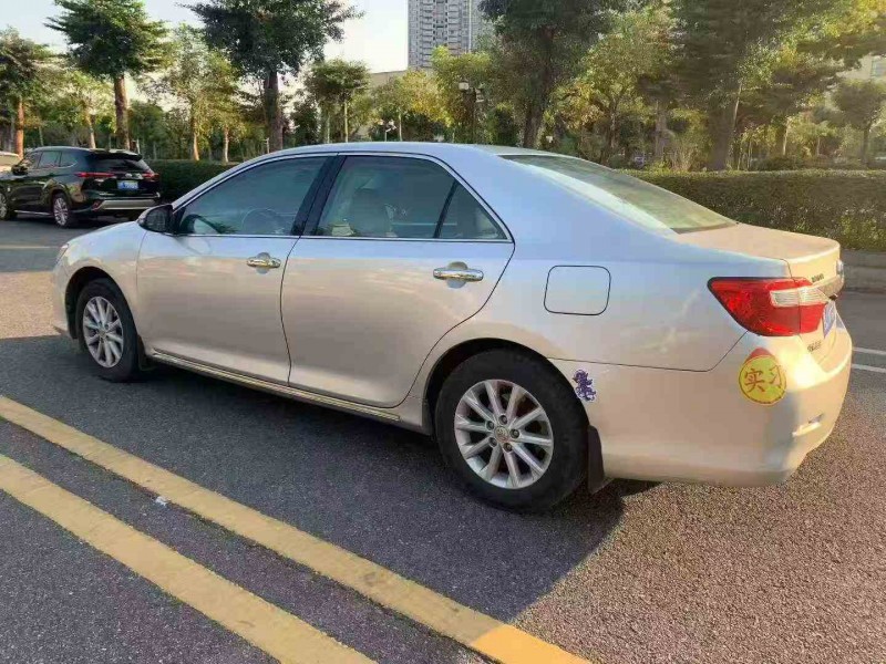 江门12年丰田凯美瑞7