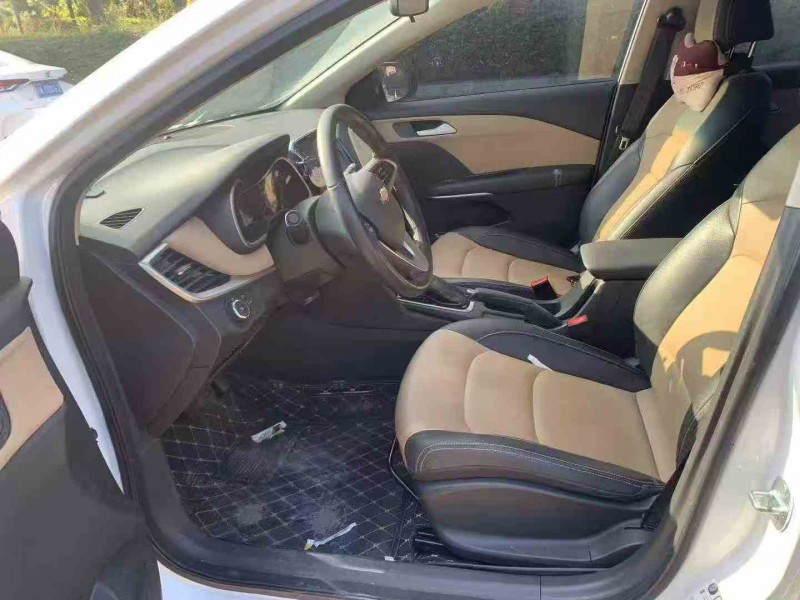 湛江22年雪佛兰科鲁泽6