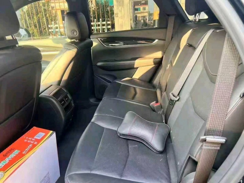 苏州19年凯迪拉克XT54