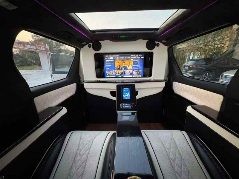 广州12年丰田埃尔法5