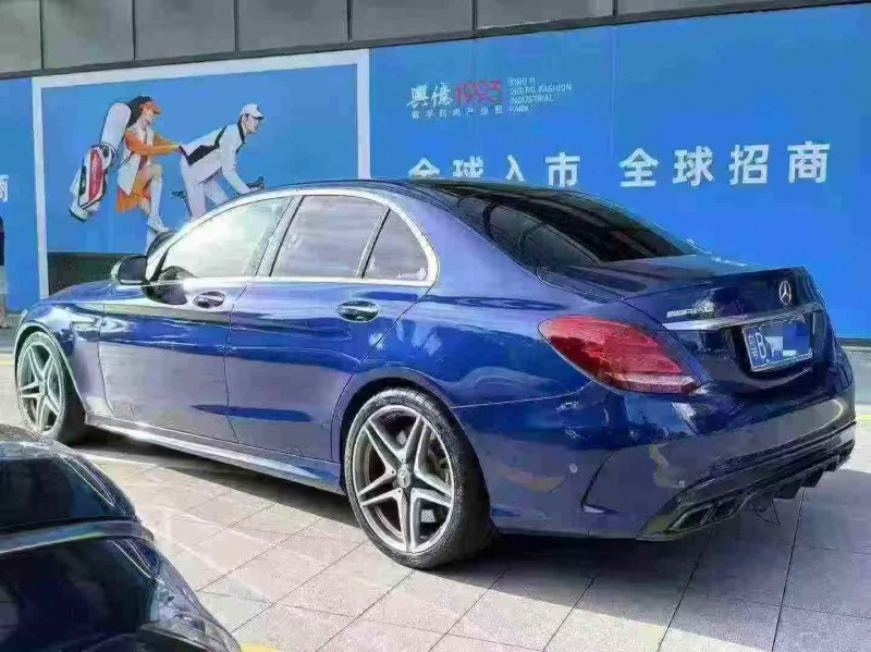 广州17年奔驰AMG7