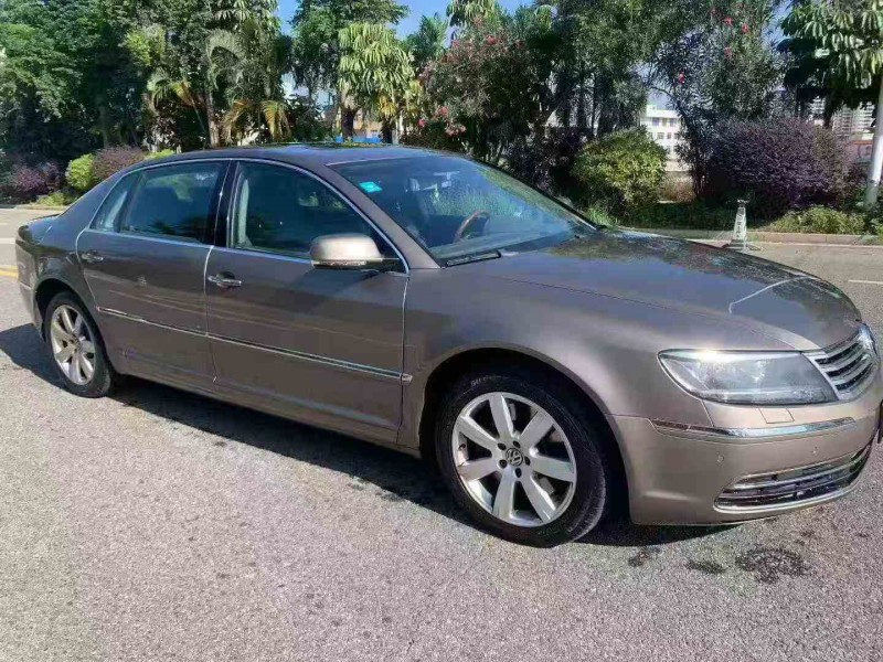 贵港16年大众辉腾2