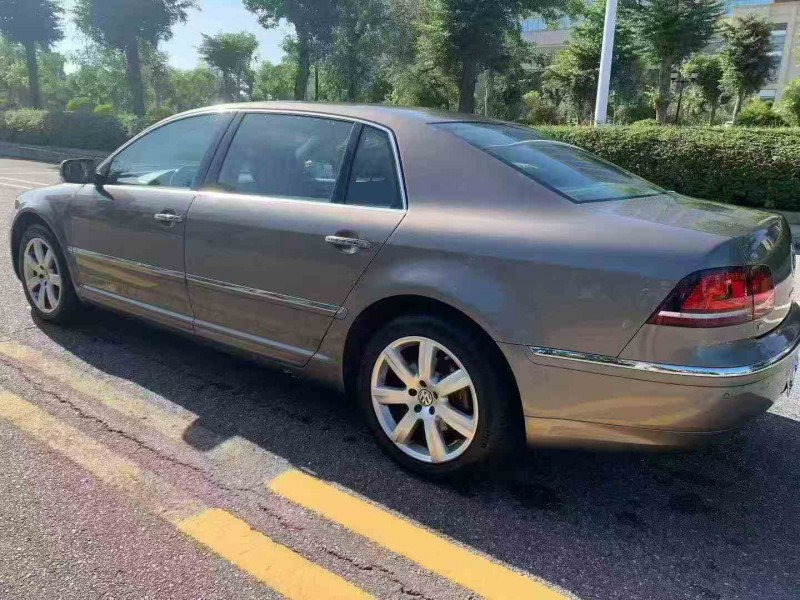 贵港16年大众辉腾7