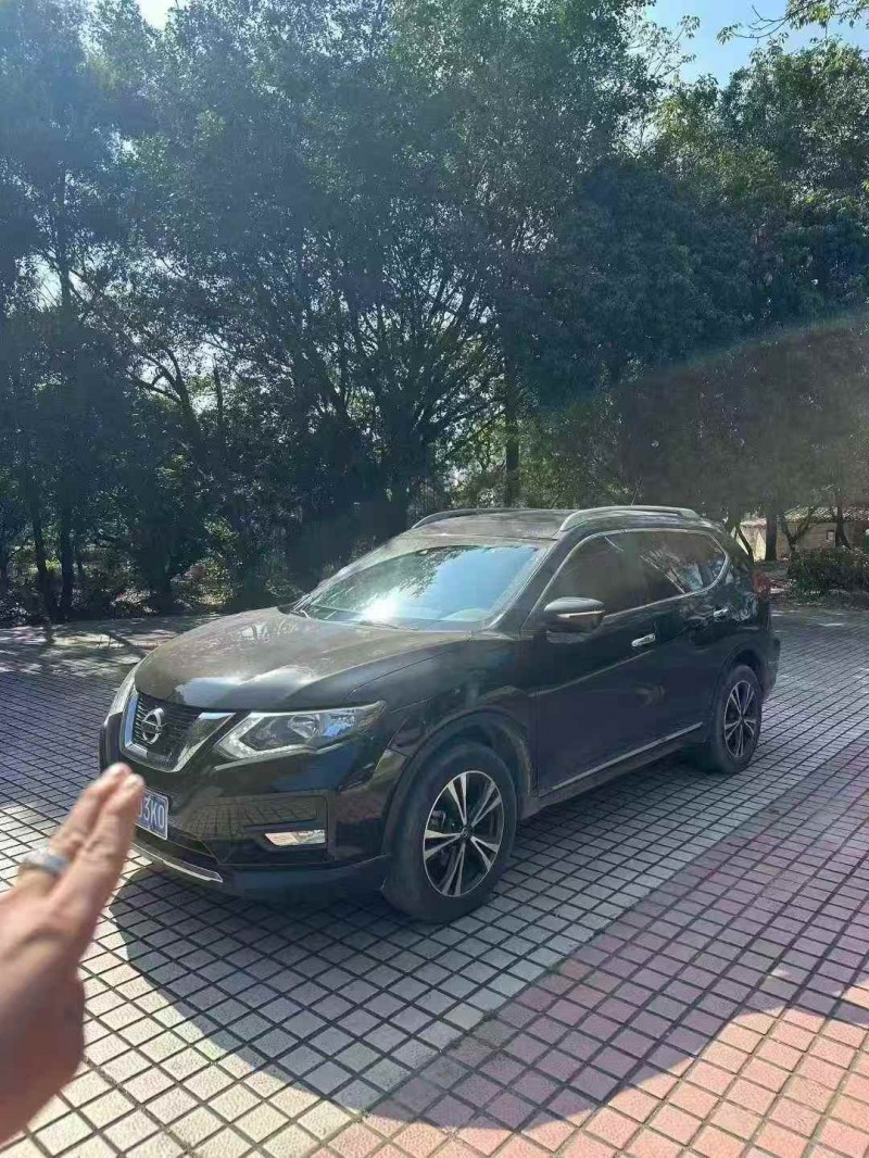 广州18年日产奇骏2