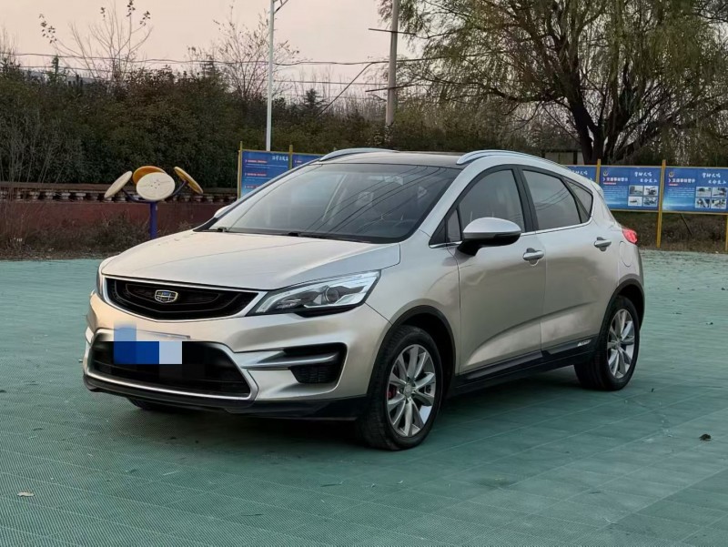 青岛17年吉利帝豪3