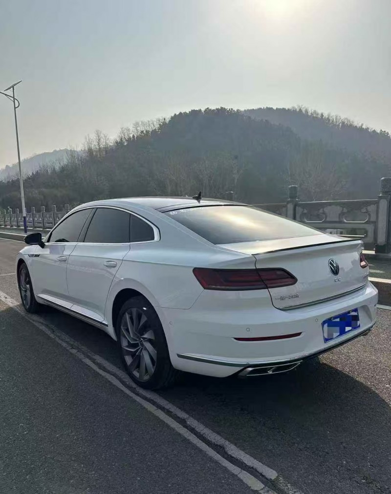 青岛25年大众CC5