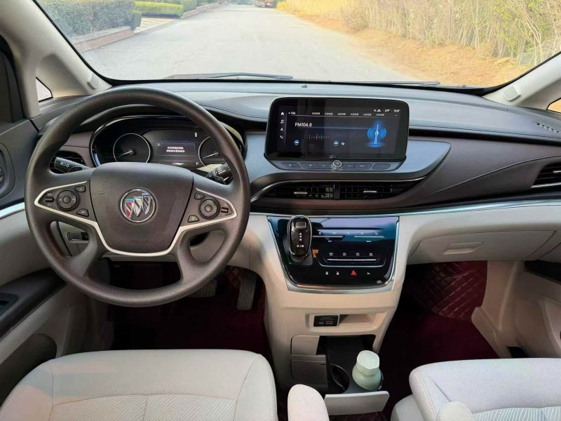 青岛24年别克GL84