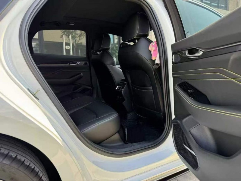 广州23年吉利星瑞9