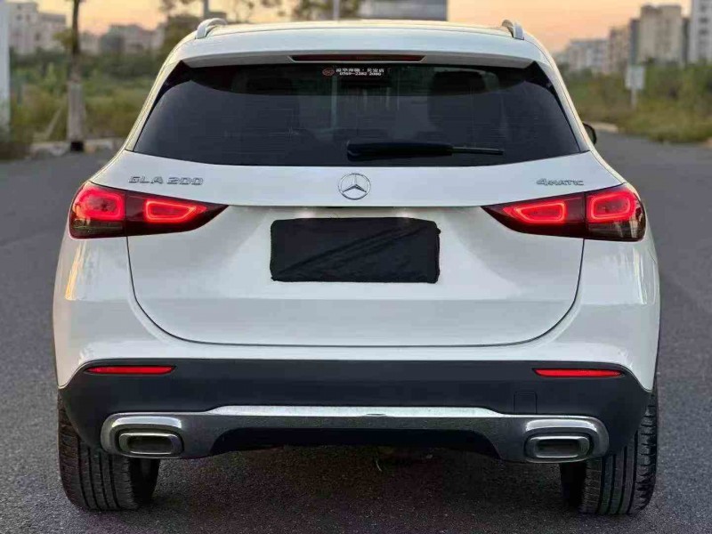 湛江23年奔驰GLA9