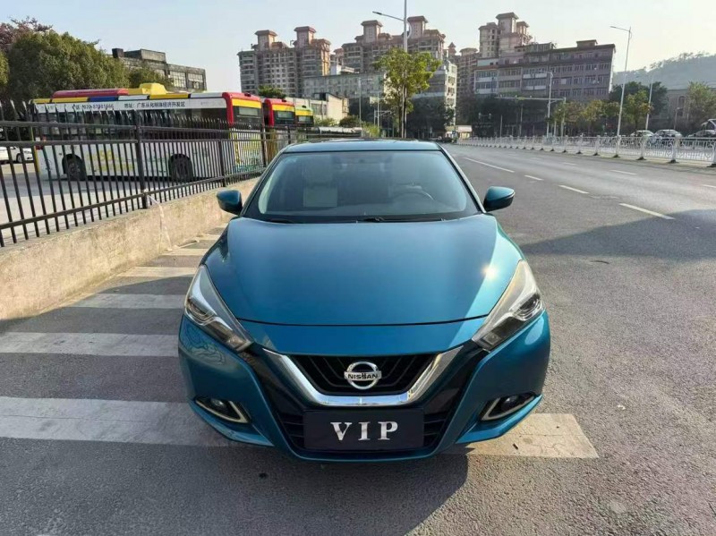 广州18年日产蓝鸟1