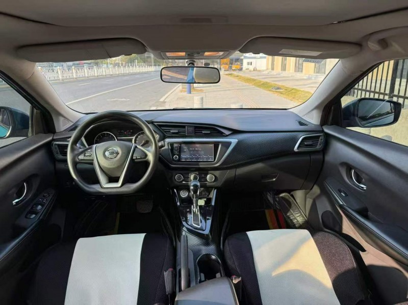 广州18年日产蓝鸟9