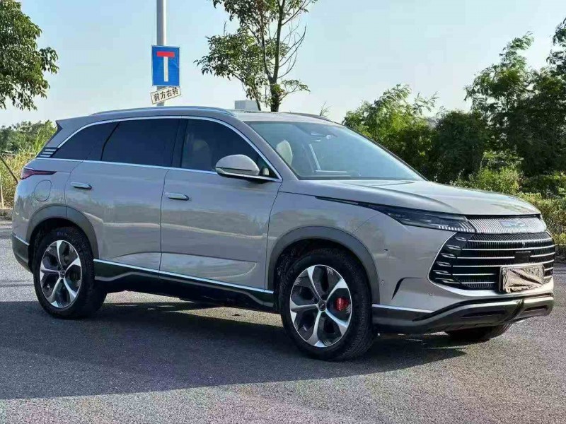 湛江24年比亚迪护卫舰2