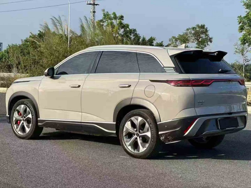 湛江24年比亚迪护卫舰4