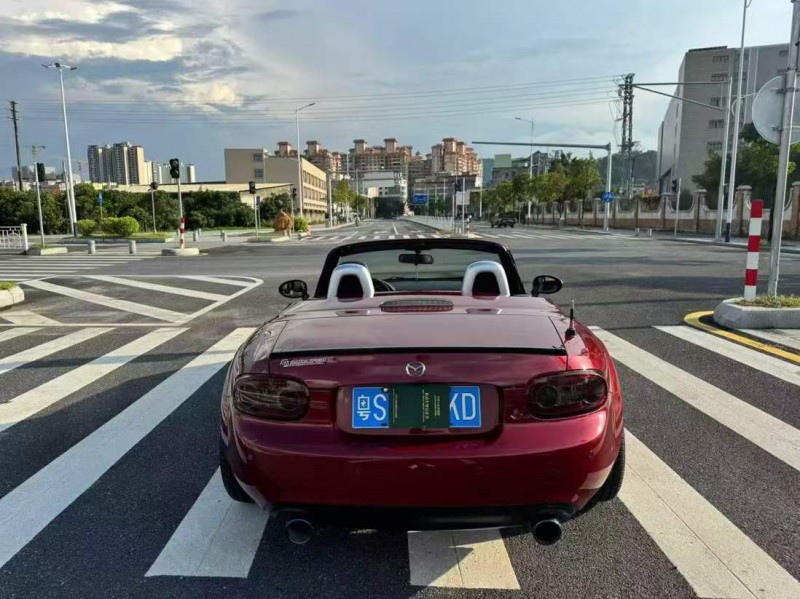 广州10年马自达MX-55