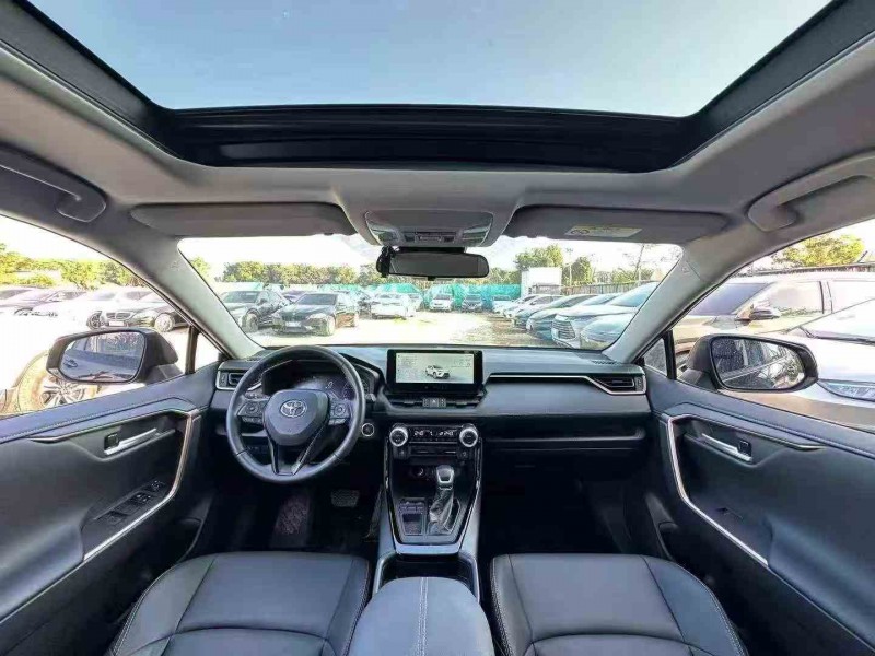 湛江25年丰田威兰达6