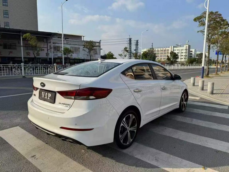 广州19年现代领动5