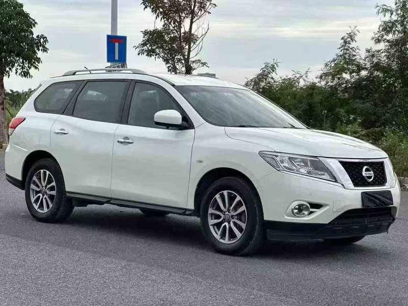 湛江19年日产探路者3