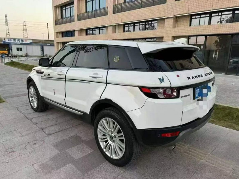 广州13年路虎极光3