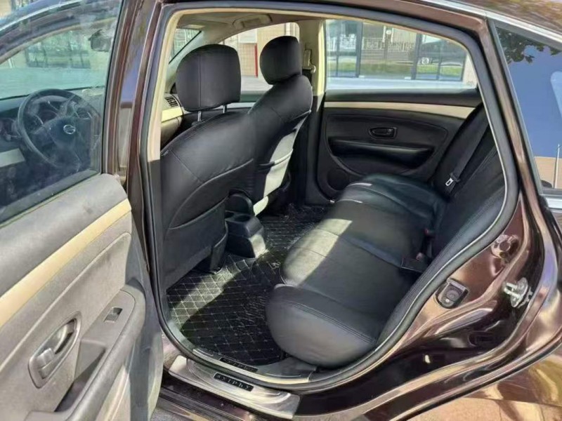 广州18年日产轩逸5