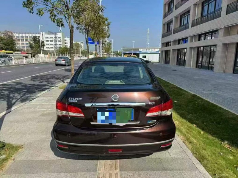 广州18年日产轩逸8