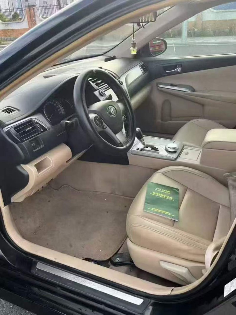 广州13年丰田凯美瑞7