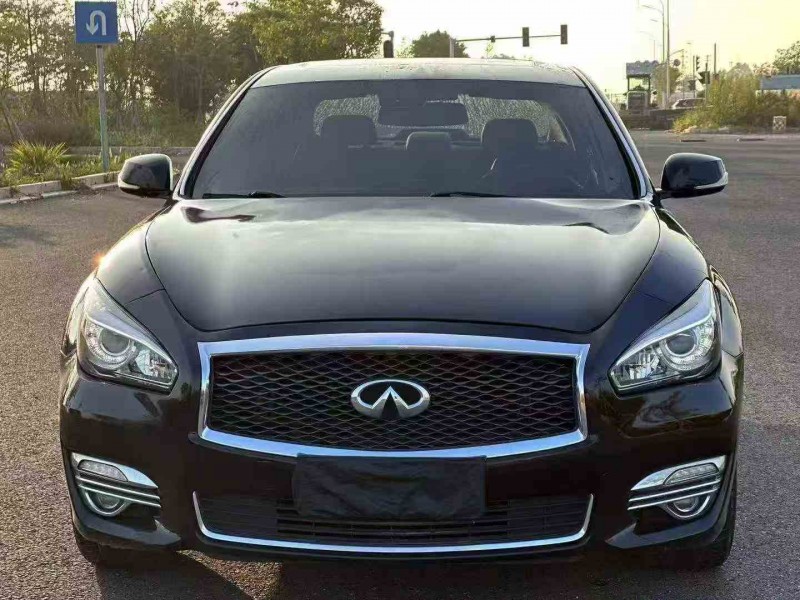 湛江18年英菲尼迪Q701