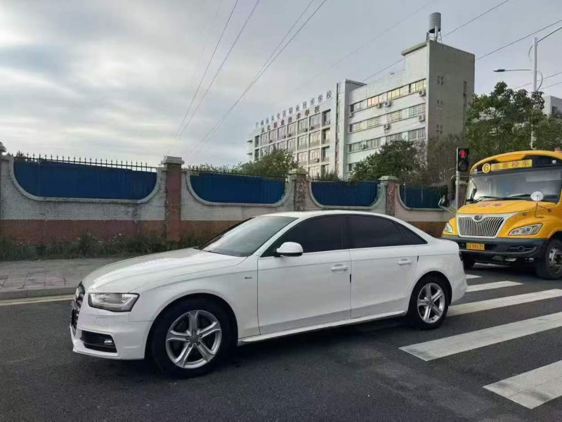 广州15年奥迪A4L4