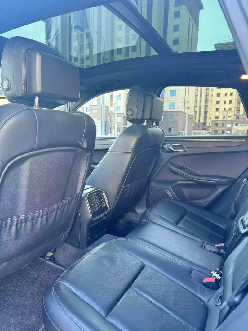 張家口15年保時捷Macan7