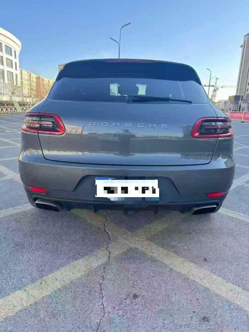 張家口15年保時捷Macan9