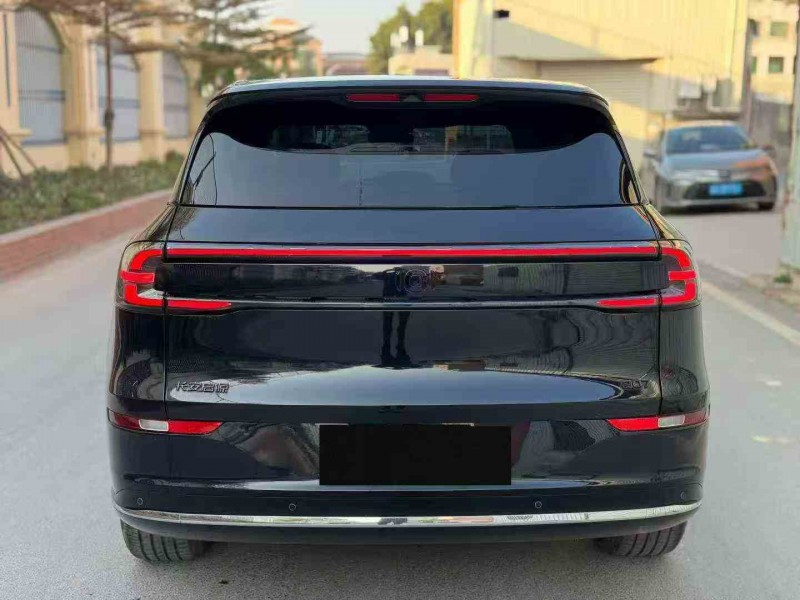 南平25年长安汽车启源9