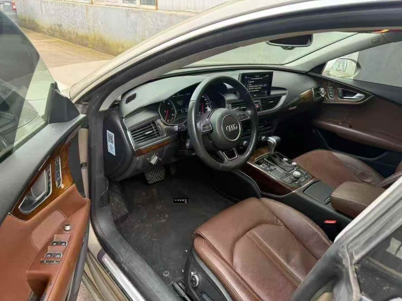 威海14年奥迪A7L4