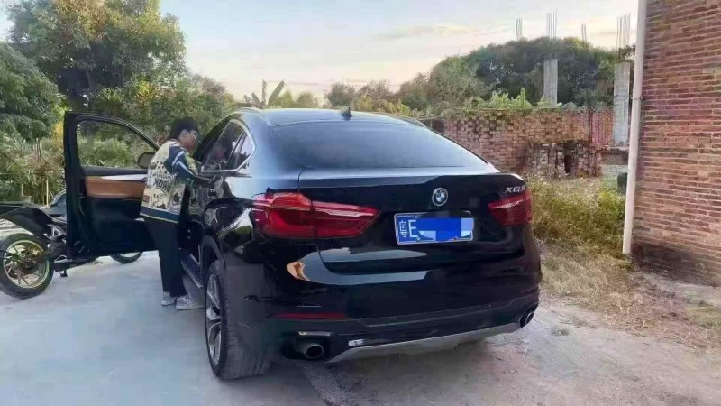 广州18年宝马X68