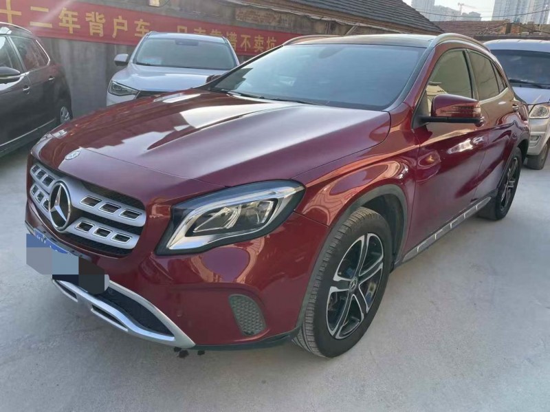 济南18年奔驰GLA2