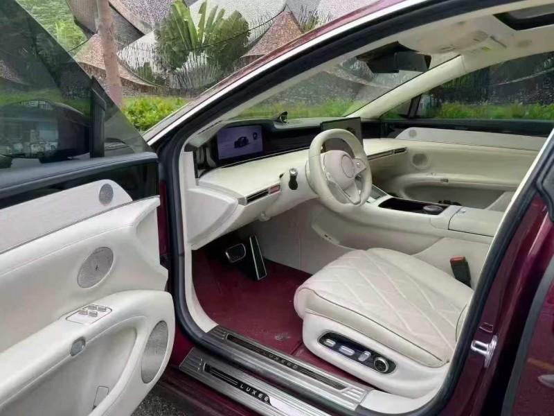 深圳24年华为智选享界4