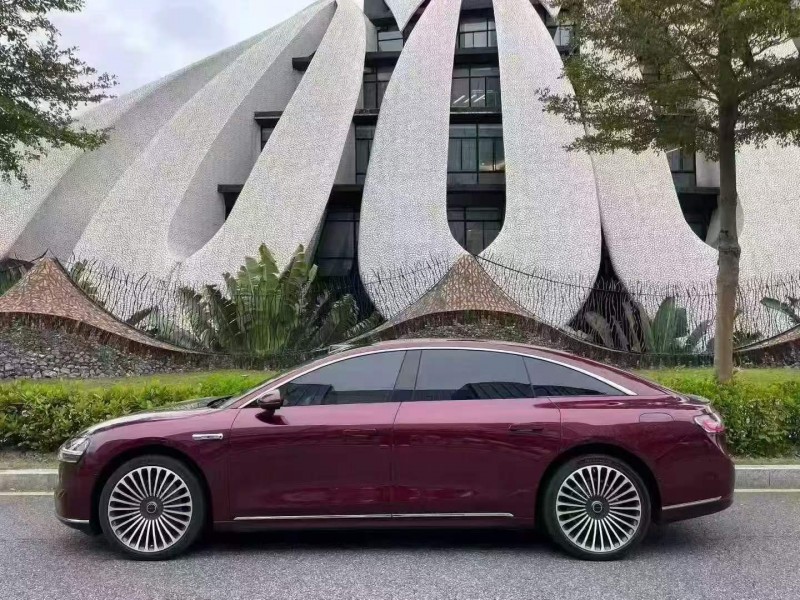 深圳24年华为智选享界8