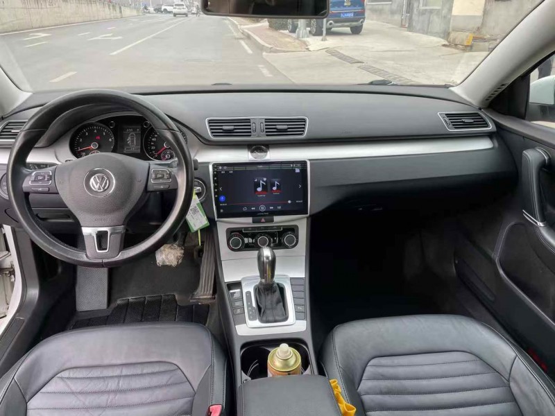 济南14年大众迈腾9