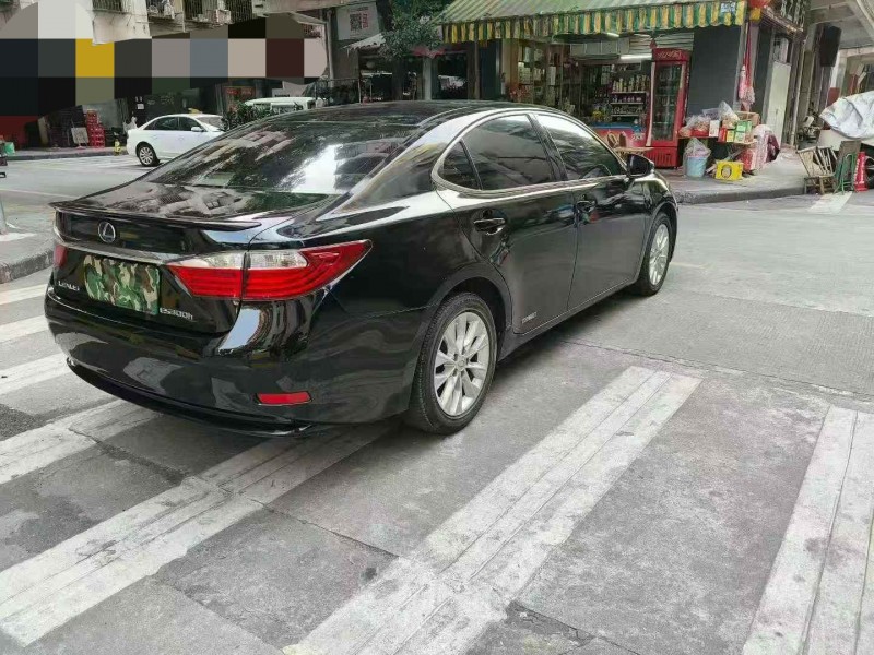 广州13年雷克萨斯ES7