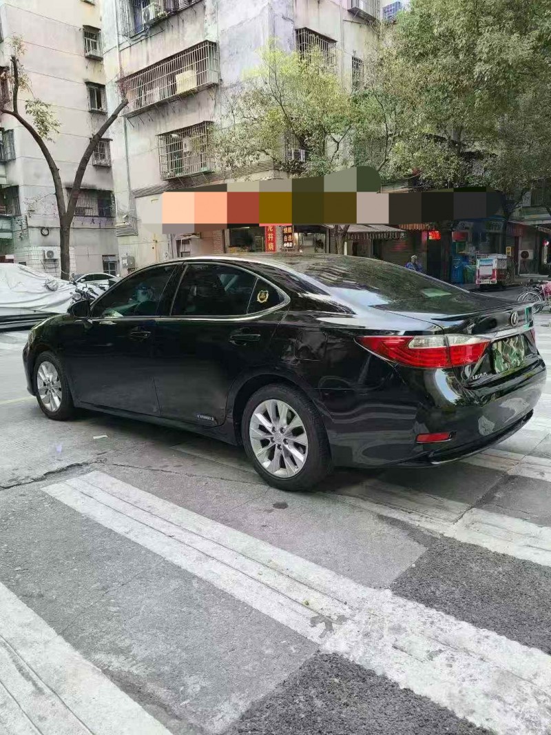 广州13年雷克萨斯ES8