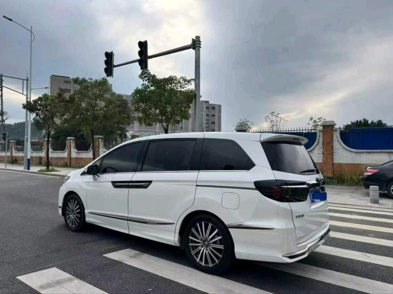 广州22年本田艾力绅3