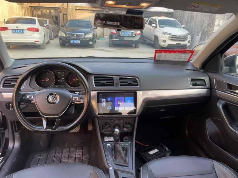 济南18年大众朗逸8