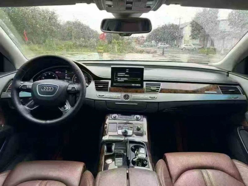济宁15年奥迪A8L2
