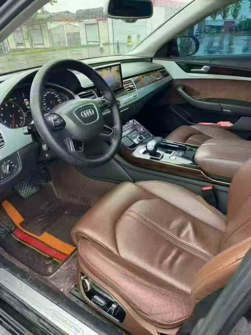 济宁15年奥迪A8L4