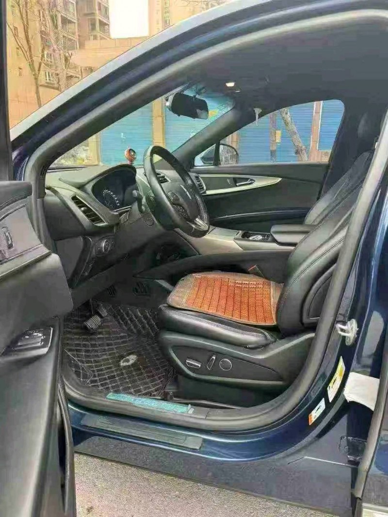 青岛17年林肯MKX6