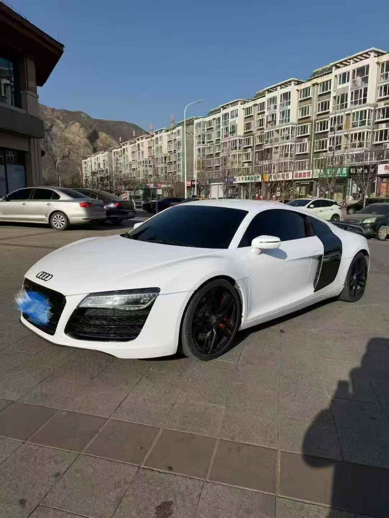 承德16年奥迪R83