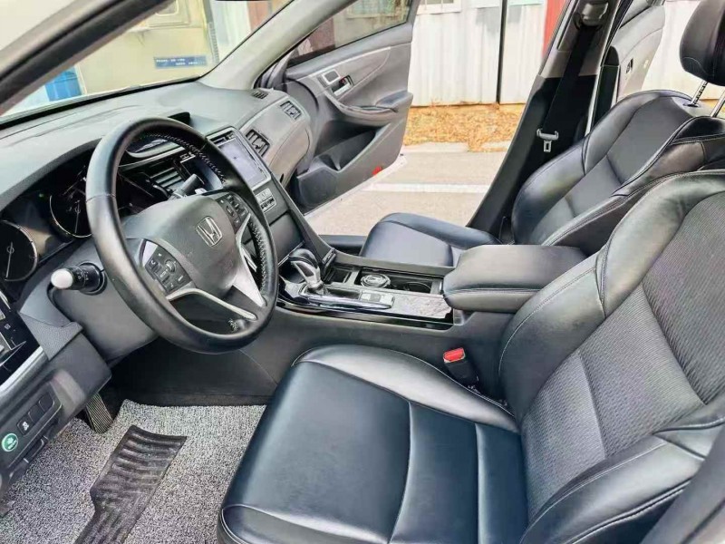 潍坊17年本田思铂睿5