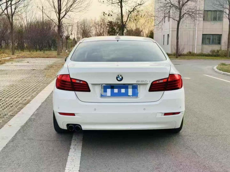 济宁15年宝马5系9