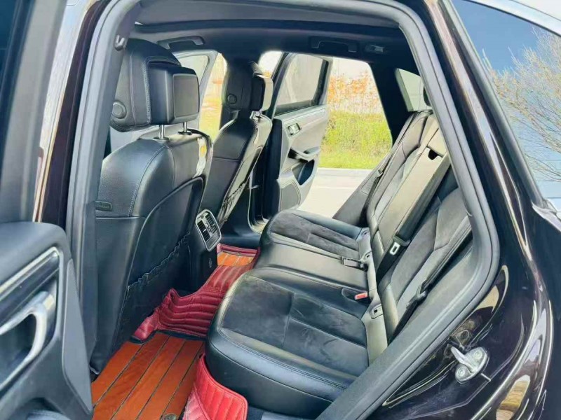 济宁18年保时捷Macan4