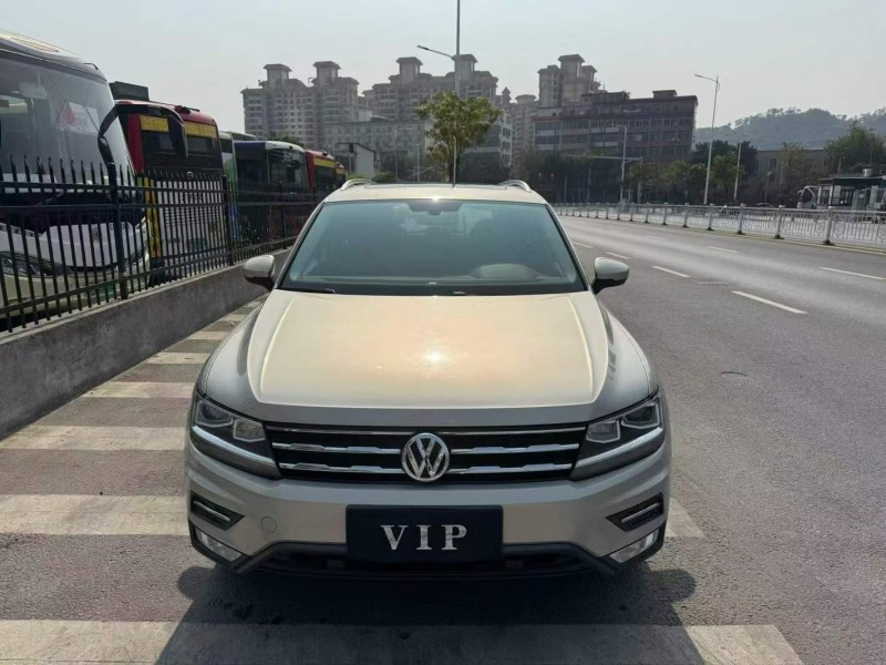 广州17年大众途观1