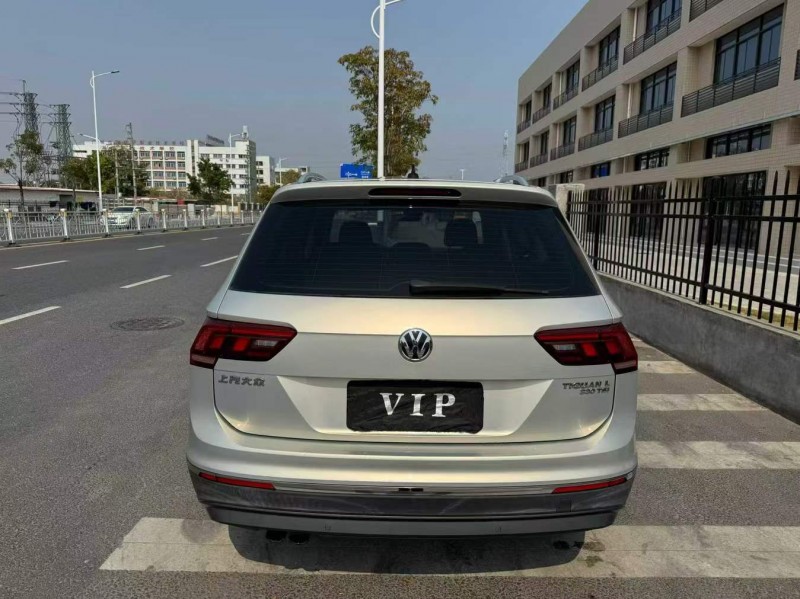 广州17年大众途观4