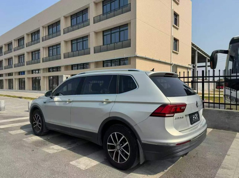 广州17年大众途观6